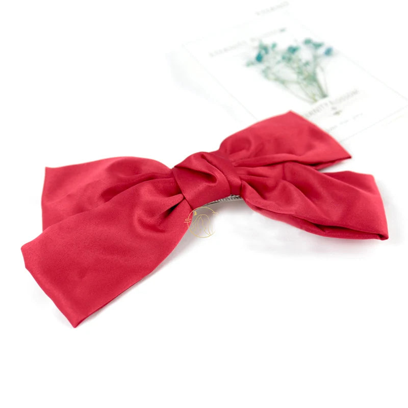 Sailor Venus Cosplay Wigs Sailor Minako Aino Long Blonde Loose Wave Heat Resistant Synthetic Hair Wigs + a wig cap