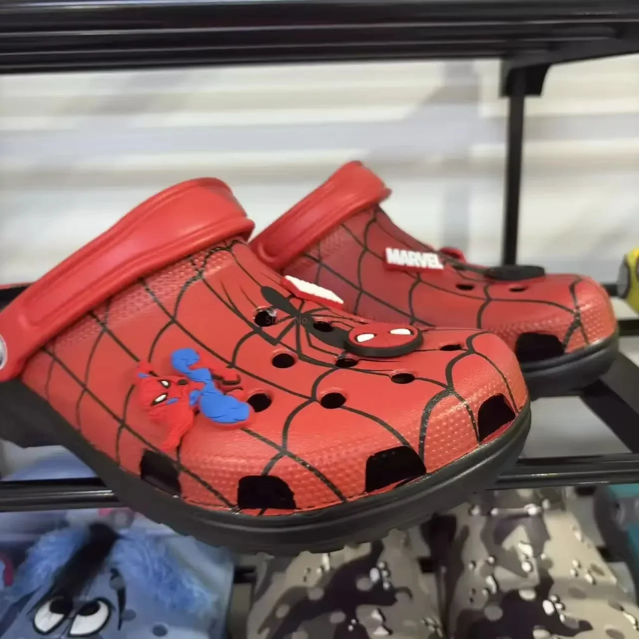 Spiderman Breathable Hole Sandals Cute Cartoon Anti-Slip Slippers for Adults Summer Indoor Outdoor Beach Shoes