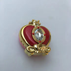 Sailor Moon Gashapon Toys Tsukino Usagi Communicator Cosmetic Box Delicate Action Figure Desktop Ornament Toys Children Gifts