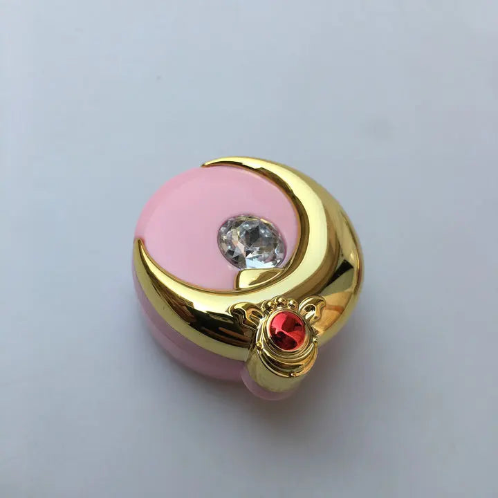 Sailor Moon Gashapon Toys Tsukino Usagi Communicator Cosmetic Box Delicate Action Figure Desktop Ornament Toys Children Gifts